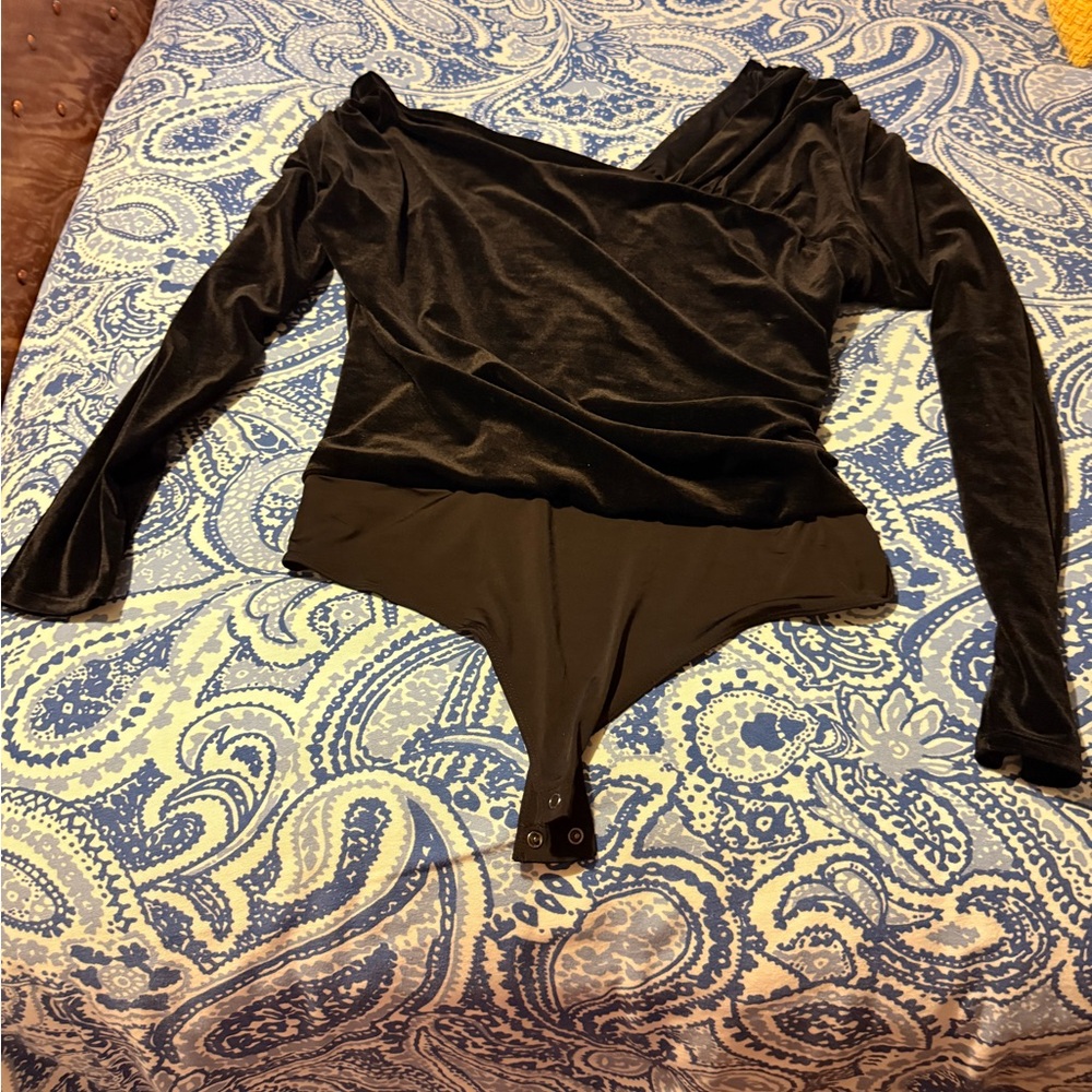 Express Black Velvet Long Sleeve off the shoulder Bodysuit - Body Contour